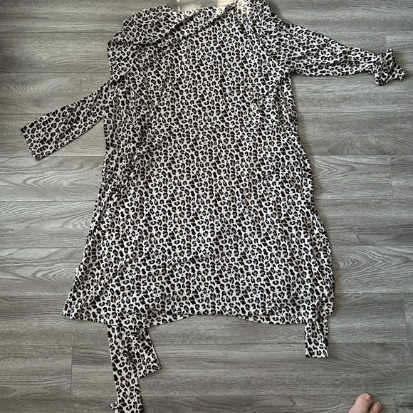 Leopard Wrap Dress - Picture 12 of 16